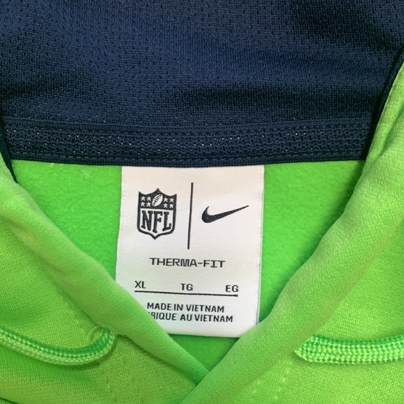 Nike Seattle Seahawks Thermal Fit Football Hoodie - Picture 2 of 9